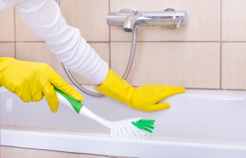 Professional deep cleaning for Canary Wharf apartments and high-rise homes